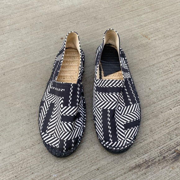 Zara Men’s Slip Ons (Black/White) - Picture 3 of 6